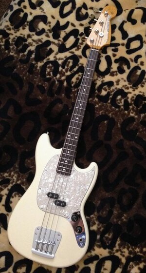 FS: Fender Mustang Reissue with mods