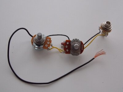 Lefty Wiring harness for a P-Bass