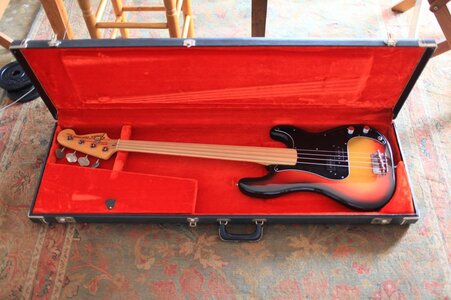 FS/FT MINT 1974 fretless Fender Precision Bass