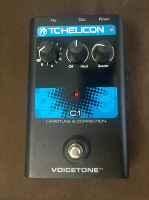 TC Helicon Voicetone C1