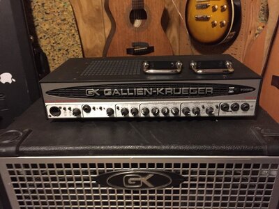 Gallien Krueger 700RB-II with carry bag