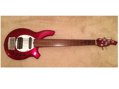 Music Man Bongo 6 HS Fretless Chili Red with OHSC