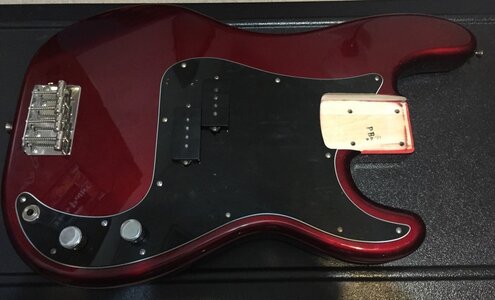 Loaded Fender 62 RI Precision BASS BODY Candy Apple Red