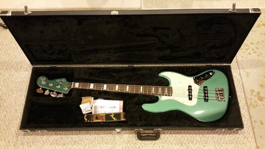 Fender Adam Clayton Jazz Bass