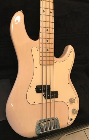 2015 G&L LB-100 Pine 8lbs 3oz Vintage Blonde