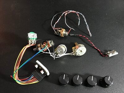 *** SADOWSKY ONBOARD PREAMP w/ VTC ***