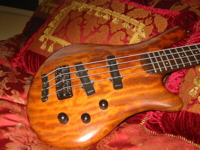 FS: 1990 warwick thumb nt 4 with barts and wenge neck