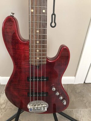 Lovely Lakland  55-AJ. Black cherry. Great condition. Active jazz 5 string