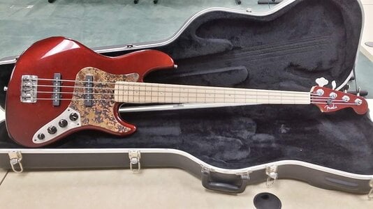 2007 Fender American Jazz Bass Deluxe - Custom Color