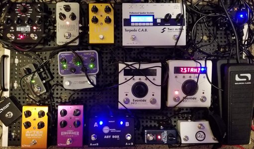 (Almost) Everything must go! Source Audio, TC Spectracomp, Torpedo CAB, etc