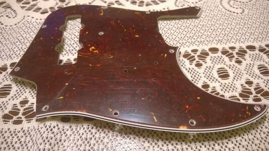 Original Fender Jazz Pickguard, Tort