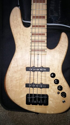 Roger (R bass)