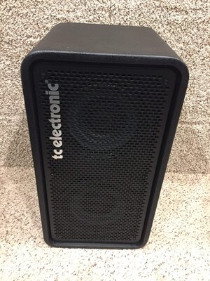 $375 TC Electronic RS210 2x10 Vertical Stacking Bass Cabinet with D2F Padded Cover