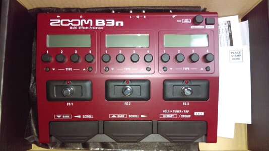 Zoom B3n Multi-Effects Processor for Bass