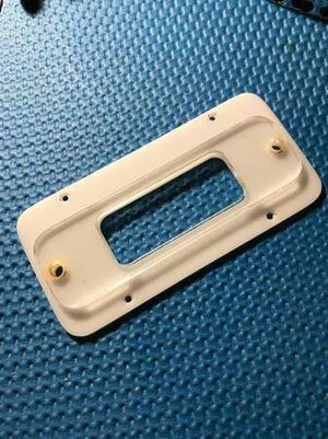 Rickenbacker treble pickup bezel