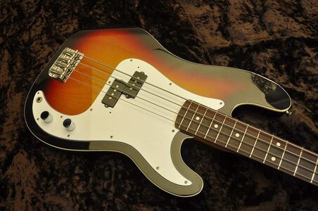 ISO Fender Japan Precision PB62B bound body bass