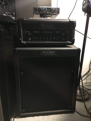 Mesa Walkabout amp in enclosure + 15" Scout cabinet