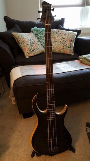 Sire M7 Black ASH mint with gig bag