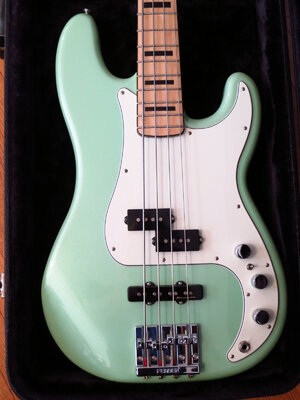 FENDER SPECIAL RUN P/J - SEAFOAM PEARL - MINT MINT MINT