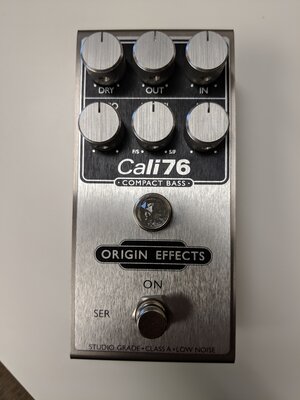 Origin Effects Cali76 Compact Bass compressor