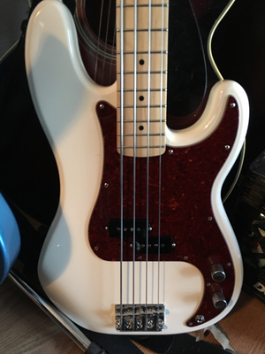 2017 Fender Precision MIM Arctic White, Maple Neck, and Tort guard