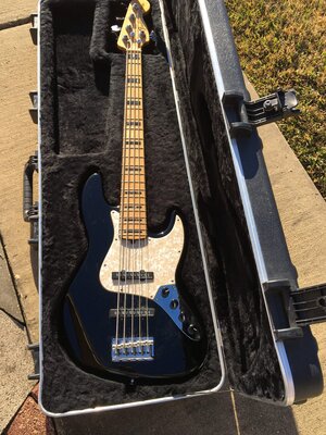 Fender American Deluxe Jazz 5 string with Sadowsky Preamp and Seymour Duncan pickups