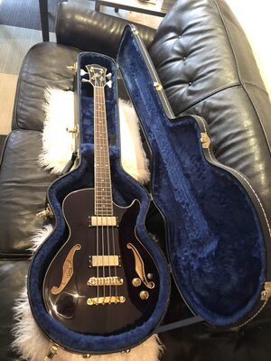 Ibanez Artcore AGB200 30" Scale w OHSC