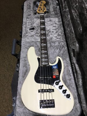 5 String Fender American Elite Jazz