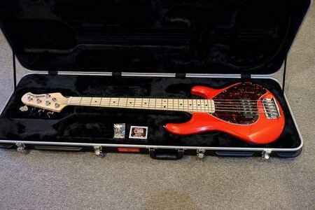 Musicman Stingray 5 - Brand New, Chili Red