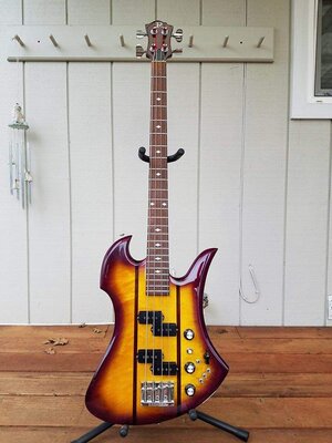 USA B.C Rich Mockingbird Bass Purpleburst BC