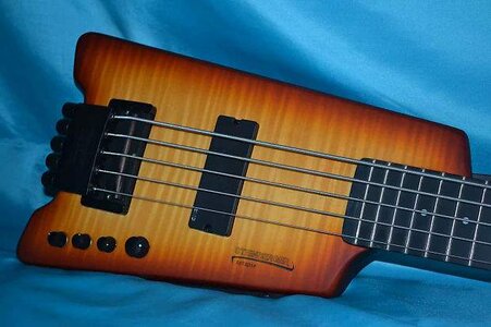 2014 Steinberger SYNAPSE XS-15FPA 5 STRING BASS WITH GIG BAG