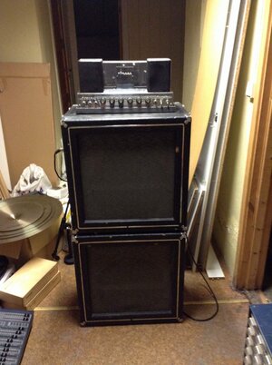 Wanted ampeg  B15nd    with matching extension cab, see description