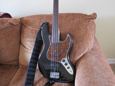 Fender MIJ Fretless Jazz Bass