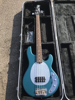 FINAL PRICE DROP: Music Man SUB Active Bass (USA) - $525 shipped!