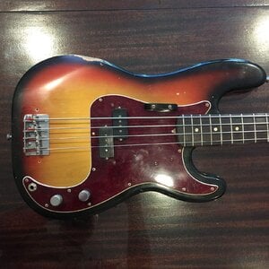 1968 Fender p bass - 1971 Precision neck