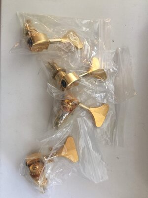 Hipshot USA Ultralite 3/8" Gold Bass Side