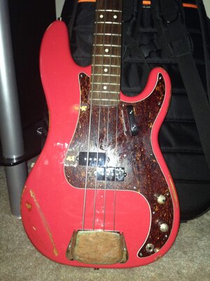 RELIC’ED FENDER SQUIER CLASSIC VIBE P BASS