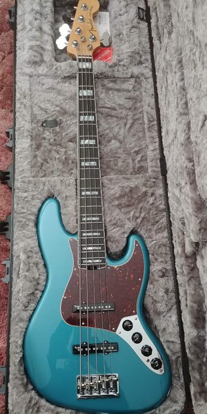 Fender American Elite V