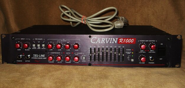 Carvin R1000 Real 12AX7 Tube Hybrid Bass Amp Head 1000 Watts