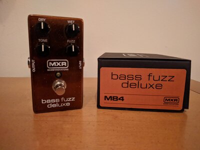 MXR bass fuzz deluxe