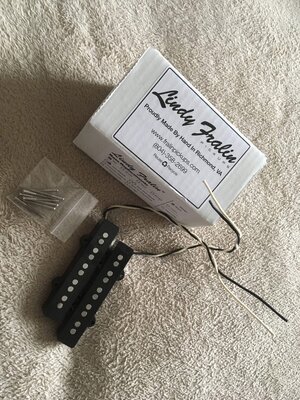 Lindy Fralin 5 string Jazz Bass pickup set(fits Fender). Fantastic!