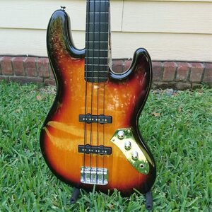 Squier Vintage Modified Fretless Jazz Bass