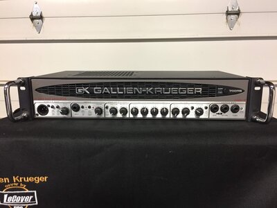 GK 700RB-II Amp with SKB Rack Case!