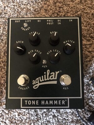 Aguilar Tone Hammer......with box and external power supply