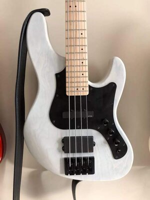 FGN (FUJIGEN) J Standard Mighty Jazz Bass Stealth Series