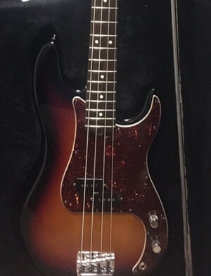 Fender American Standard Precision Bass (2012) w/OHSC