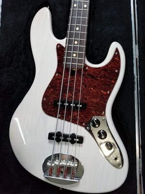 Lakland Skyline 44-60 Trans White - Limited Edition - PRICE DROP