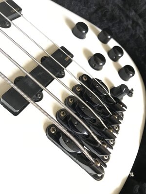 Yamaha BBNE2 5-string - Black Hardware - Nathan East Model