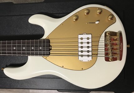 2017 Music Man Stingray 5 H - India Ivory - Rosewood