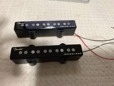 Fender 4th Gen pups 5 string